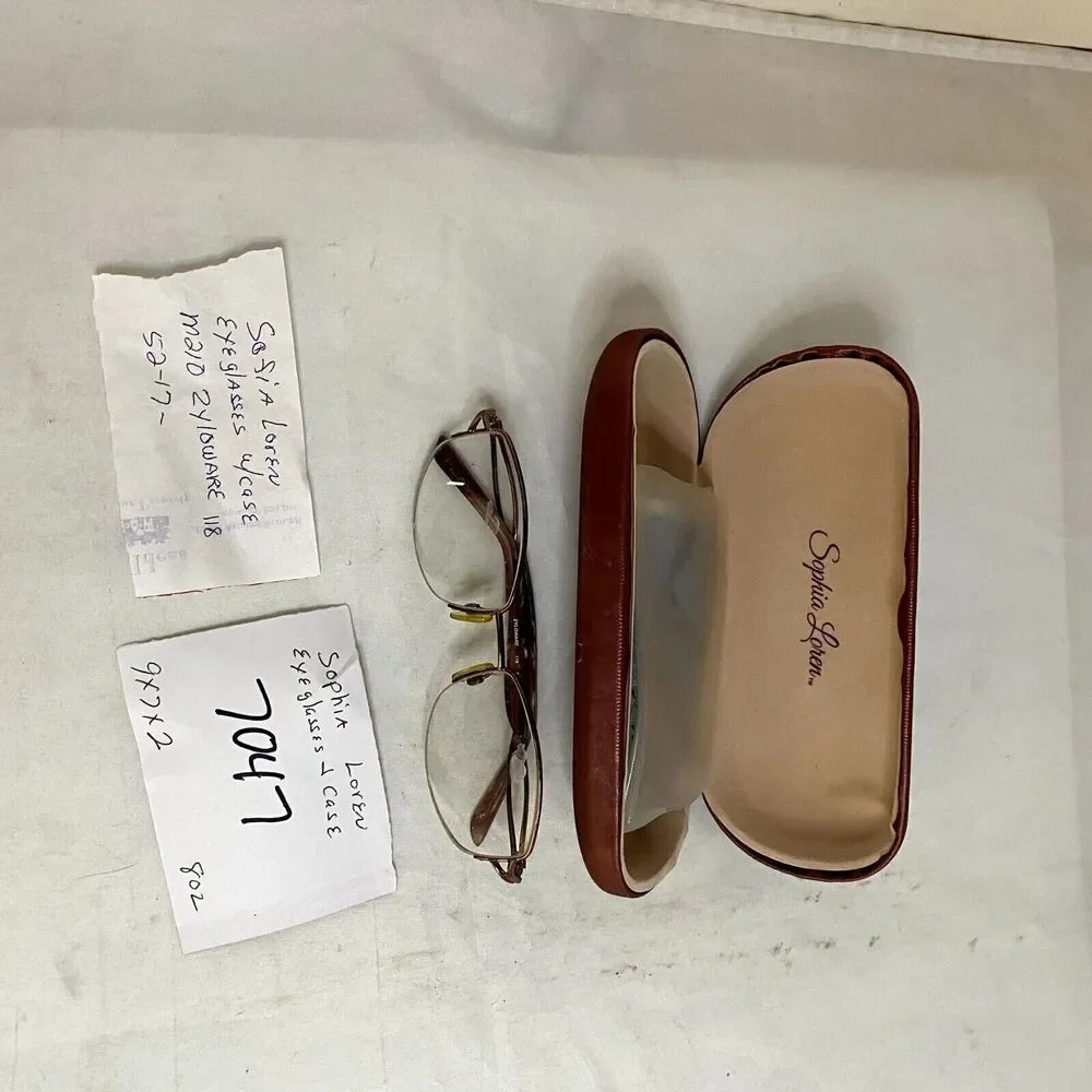 #7047 Sophia Loren Eyeglass Frames and Case